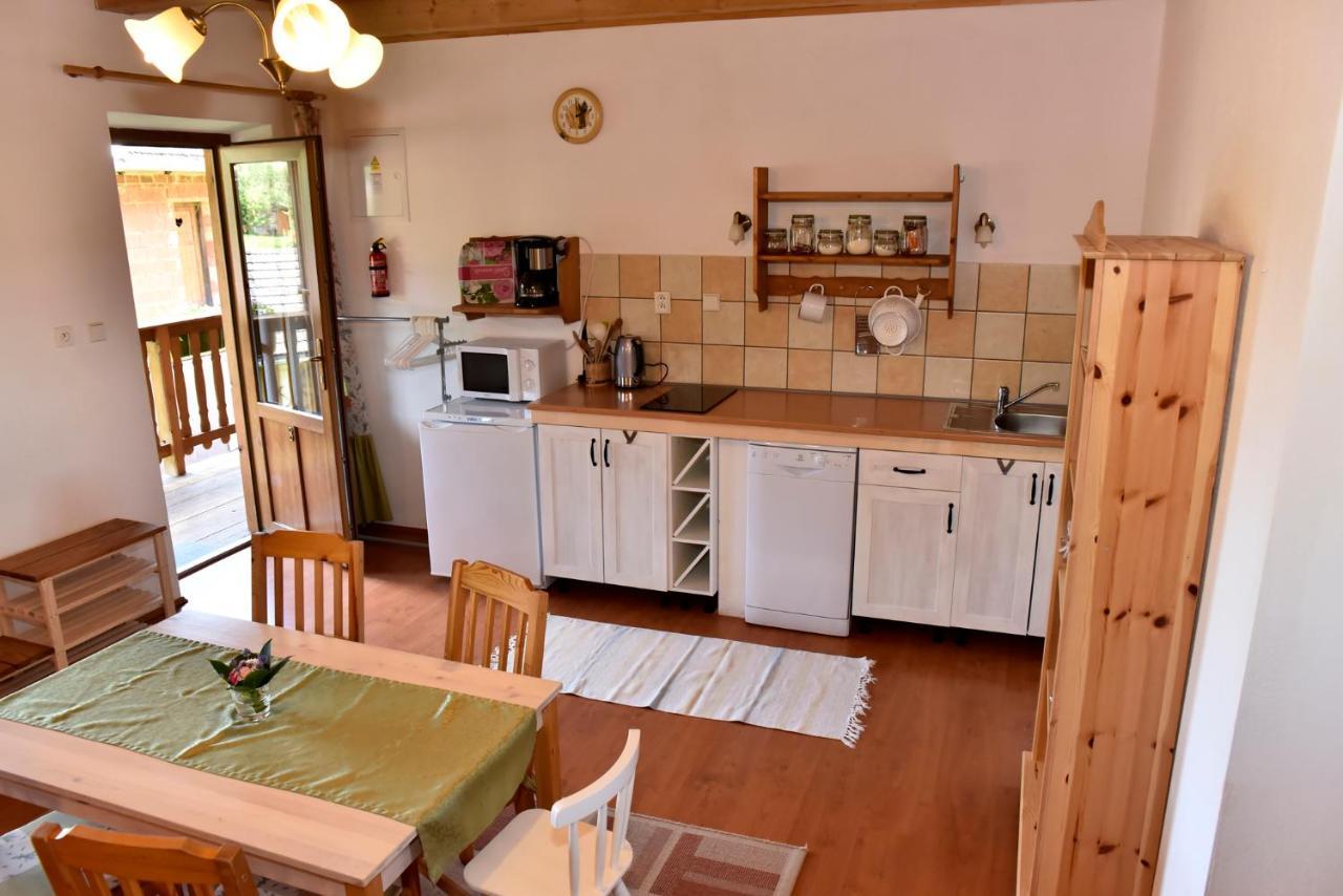 Appartement Selsky Dvur à Kájov Extérieur photo