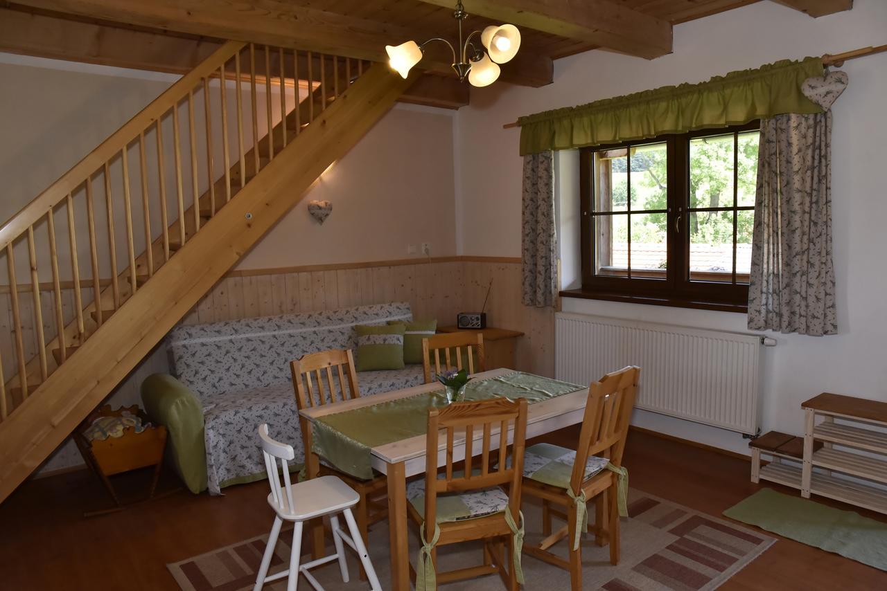 Appartement Selsky Dvur à Kájov Extérieur photo