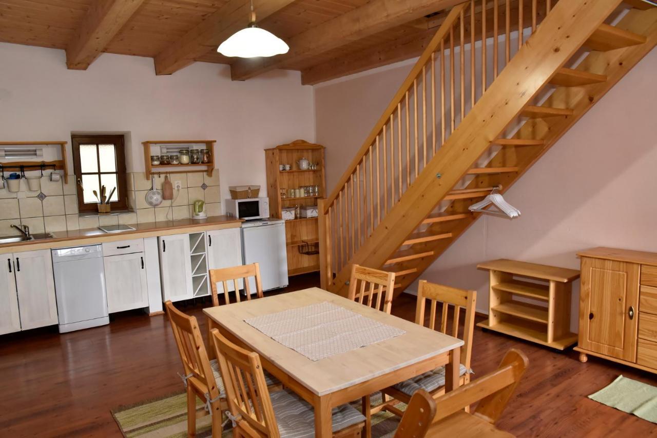Appartement Selsky Dvur à Kájov Extérieur photo